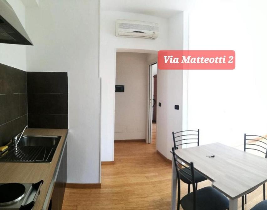 Via Matteotti & Via Carracci Apartments Bolonha Exterior foto